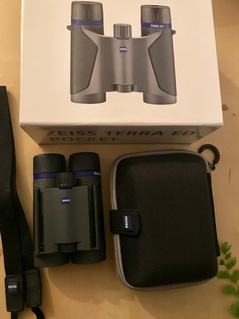 Product Review: Zeiss Terra ED 8 x 25 Pocket Binocular. | Neil